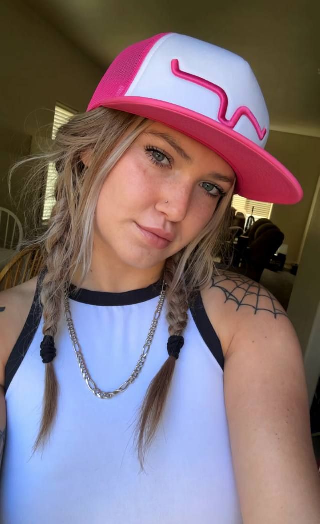 I OFFER FREE   NURU MASSAGE ,EROTIC MASSAGE, BLOW JOB, ANAL SEX AND ALL SORTS OF SEX FUNS ON MEETUP 🍑💦Most nasty with high se - Image 2